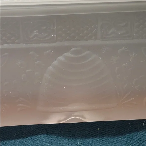 Indiana Glass Pink Frosted Trinket Box - Picture 8 of 8